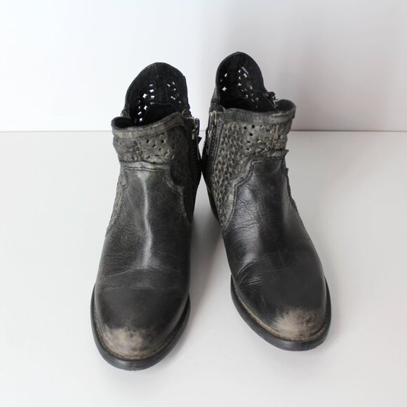 Circle G Corral Ankle Boots Cowhide Leather Cut Out distressed black Women's 5.5 - Picture 6 of 14